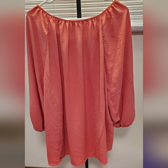 Blouse - Picture 2 of 2